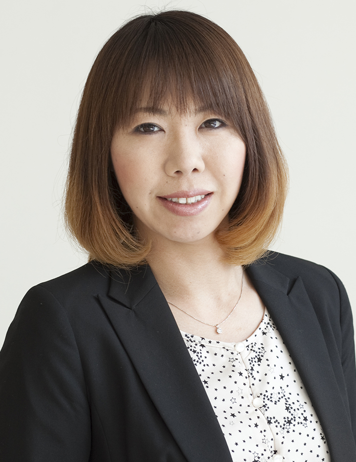 伊藤　由佳