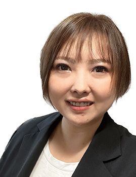 髙安　綾子