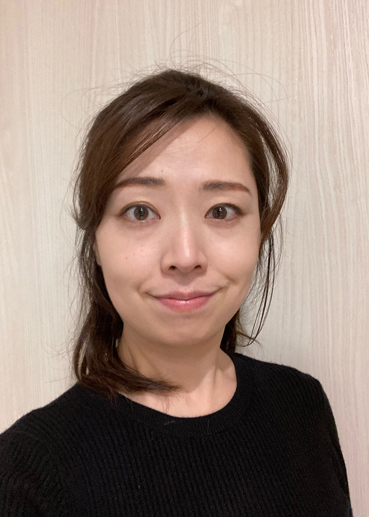 小林　綾子